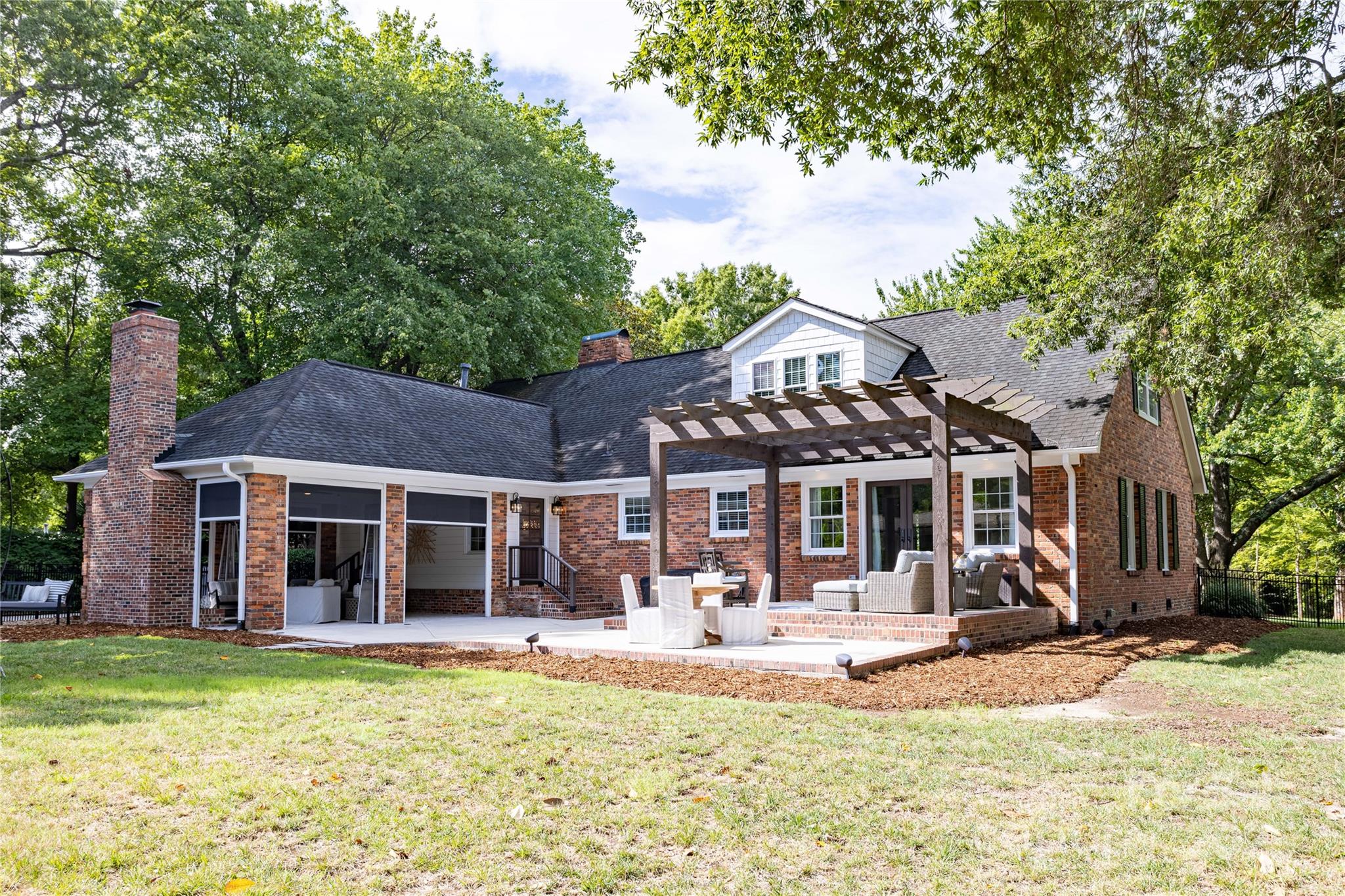 Town And Country - Residential