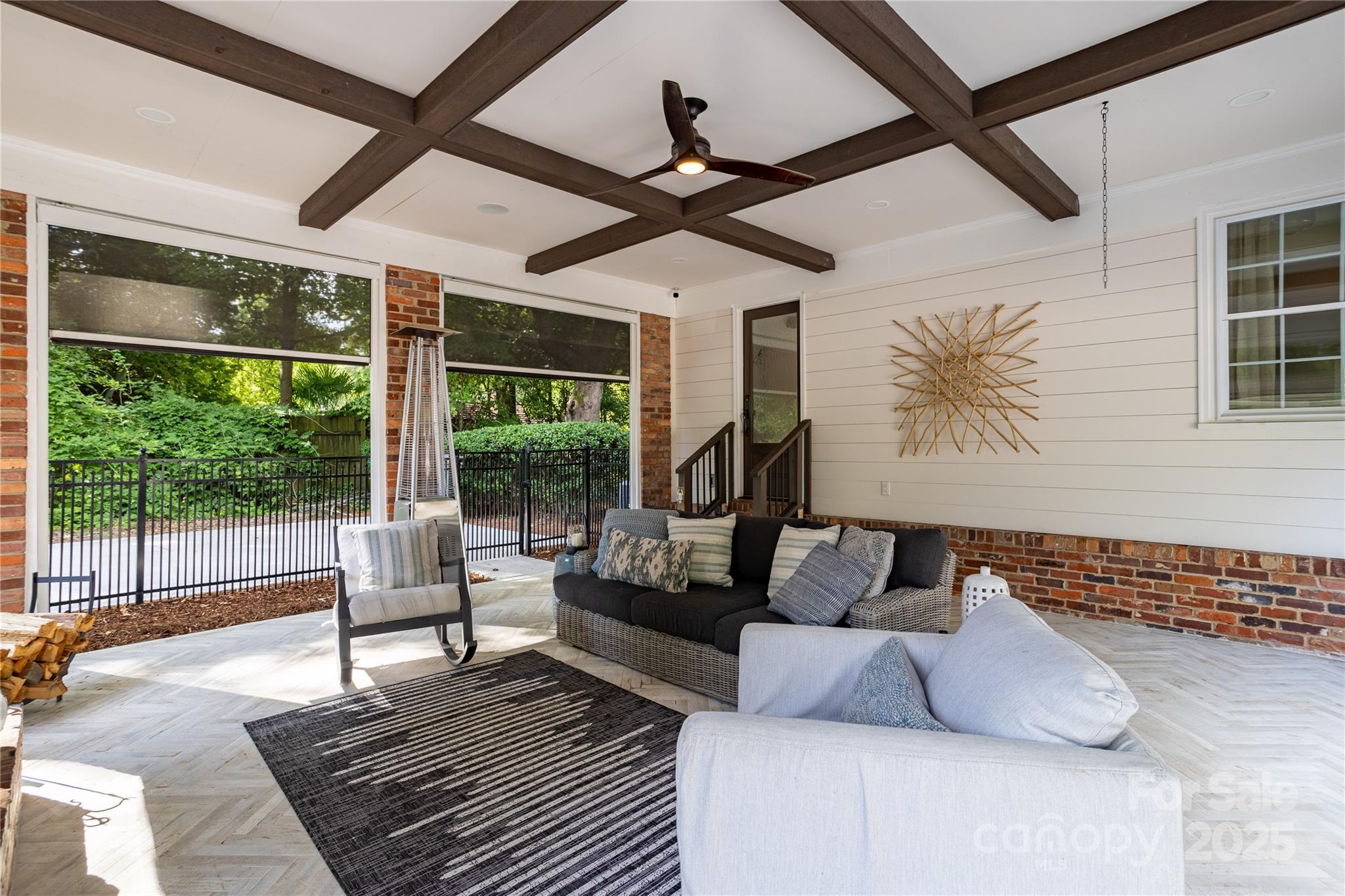 Town And Country - Residential