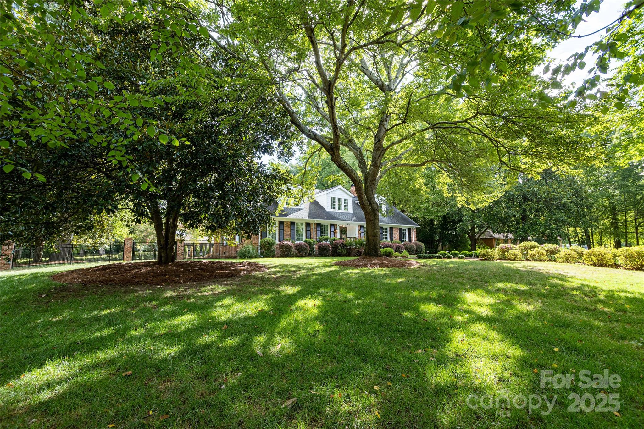 4401 Town And Country Drive