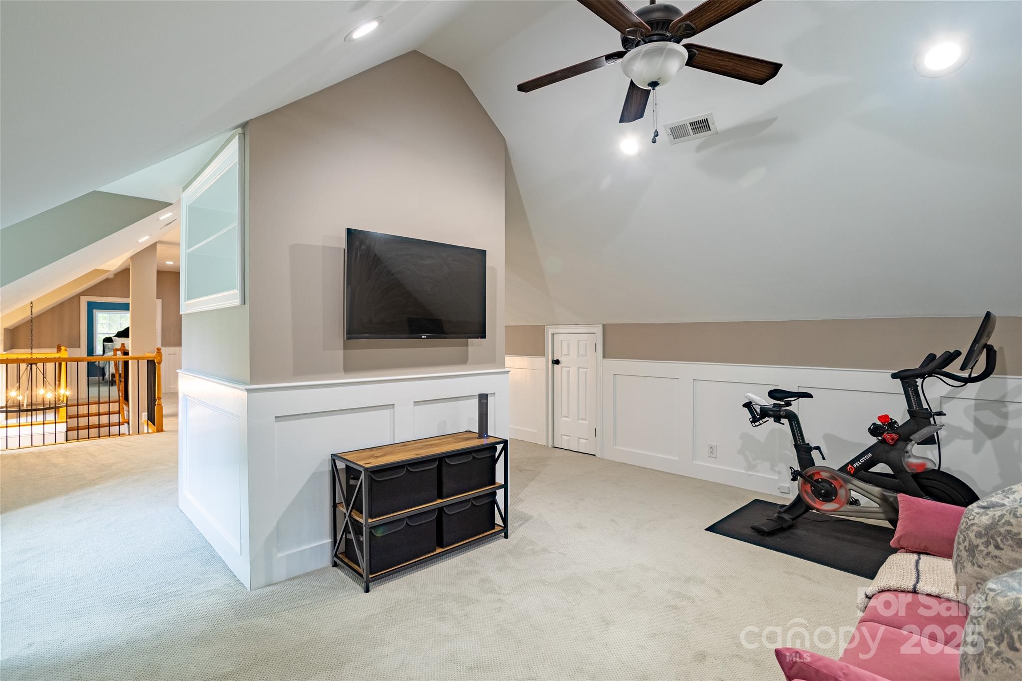 Town And Country - Residential