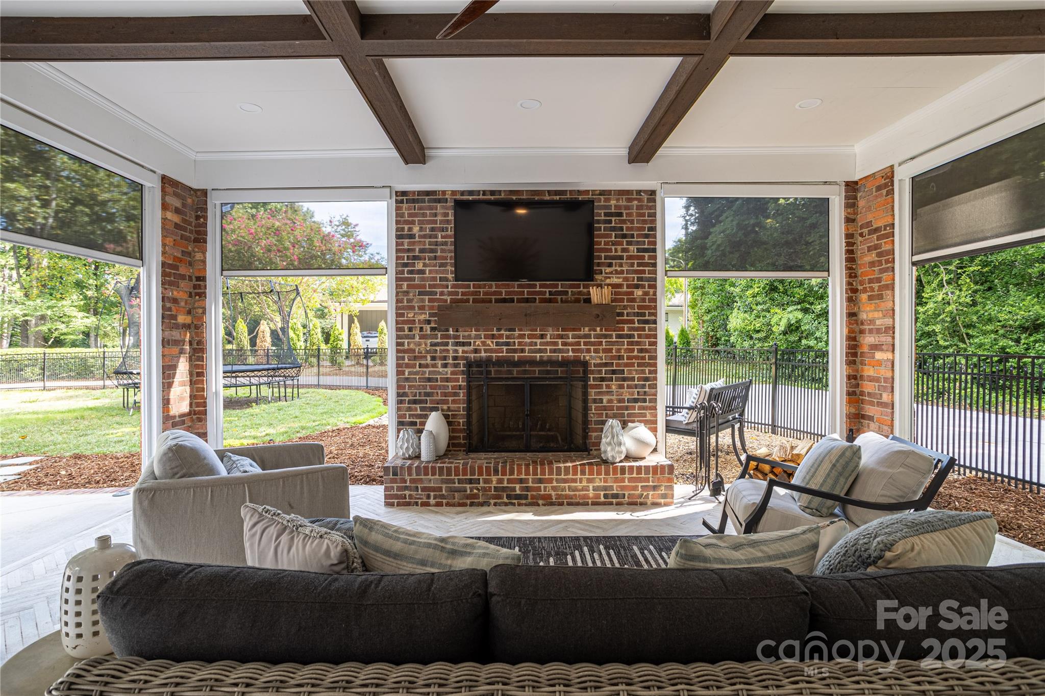 Town And Country - Residential