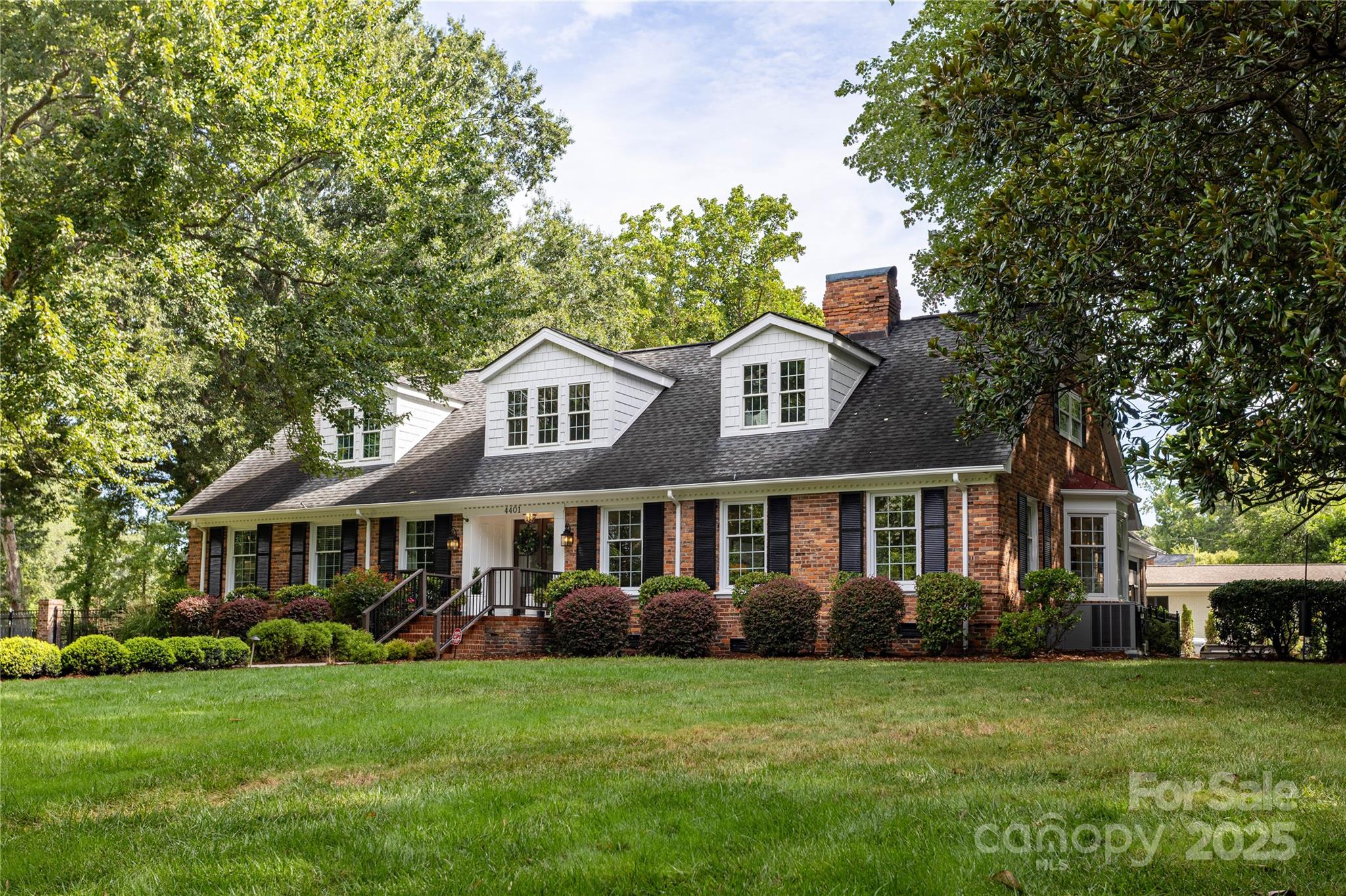 Town And Country - Residential