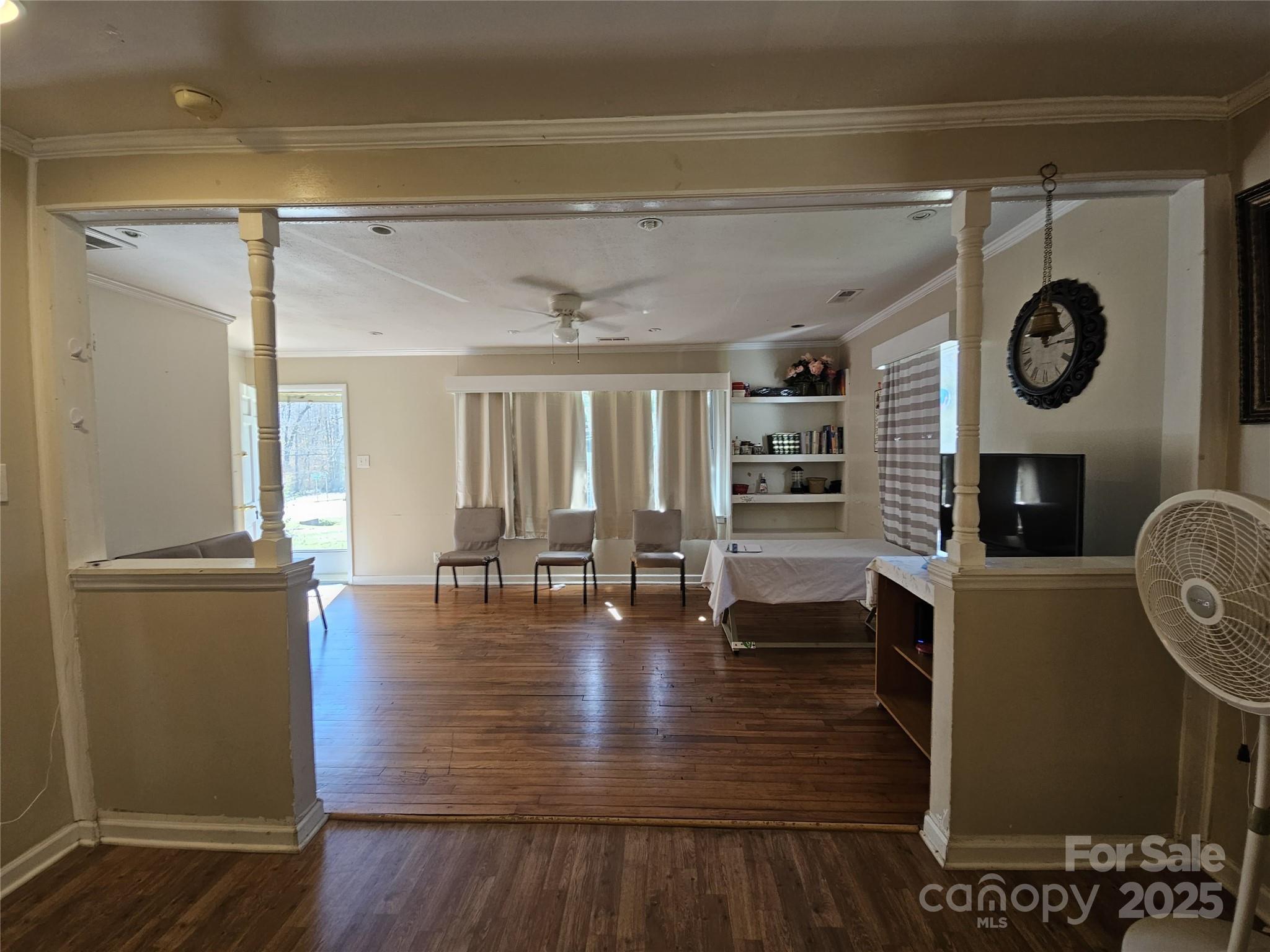 5924 Freedom Drive
