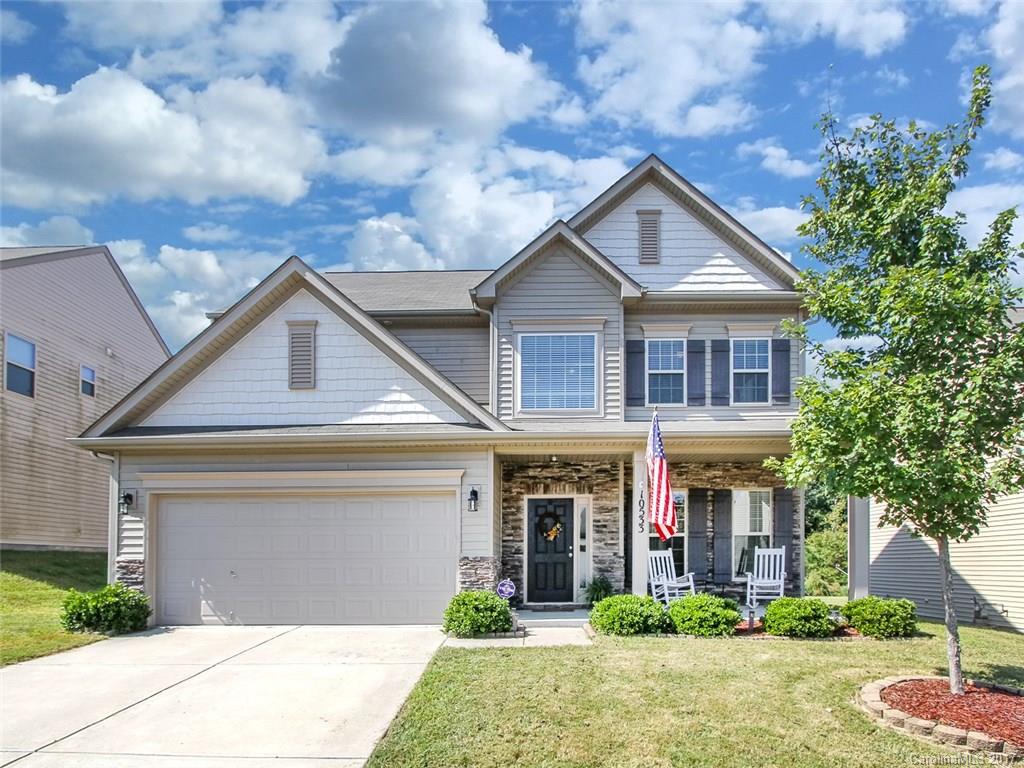 Pond at Harwood - Residential