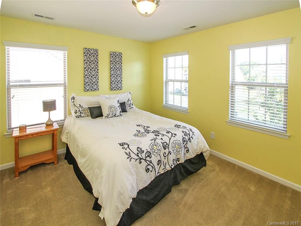 Pond at Harwood - Residential