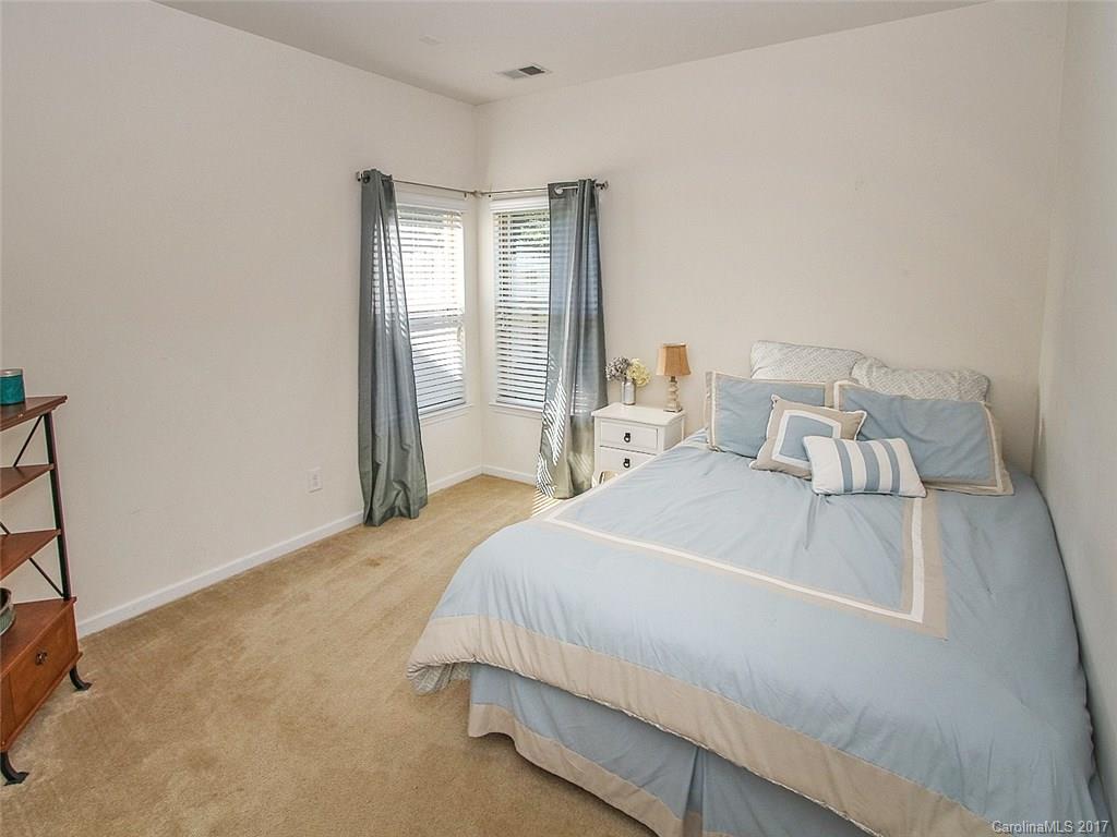 Pond at Harwood - Residential