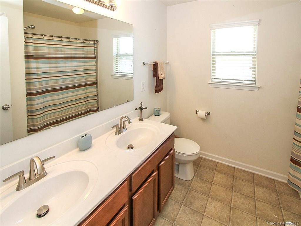 Pond at Harwood - Residential