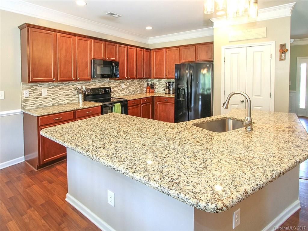 Pond at Harwood - Residential