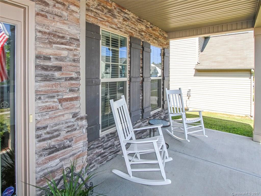 Pond at Harwood - Residential