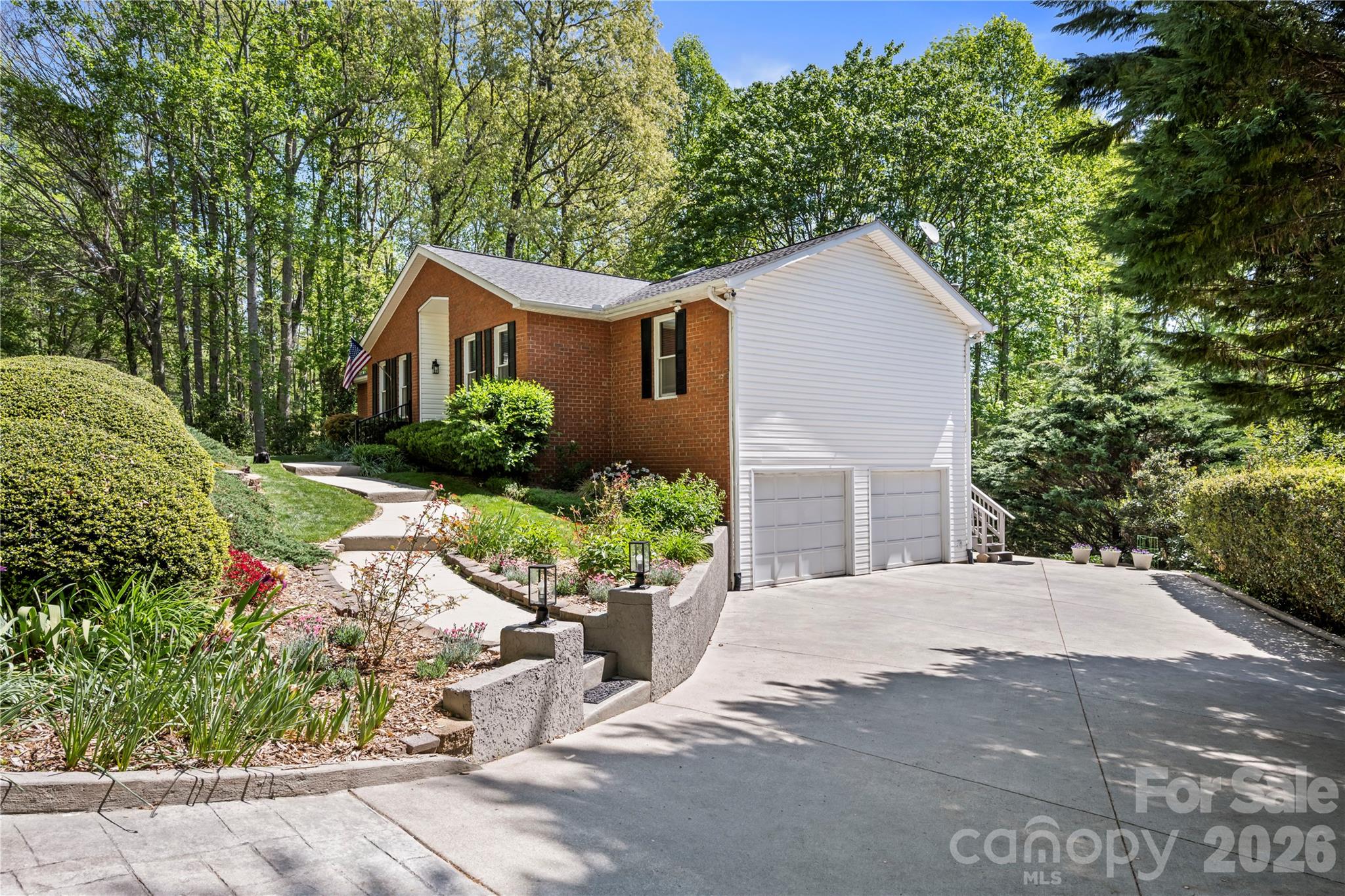 1801 Riverview Court