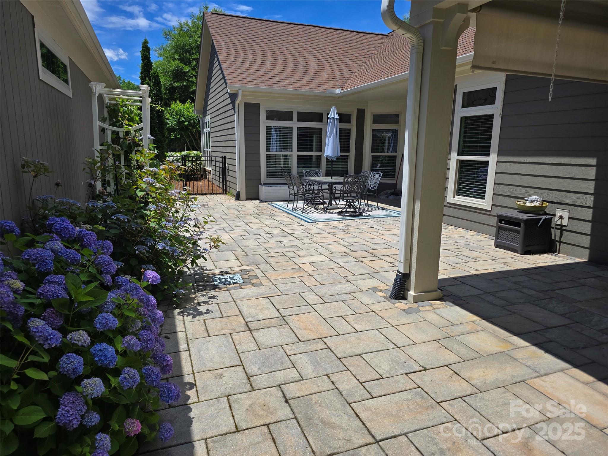 1112 Avalon Place