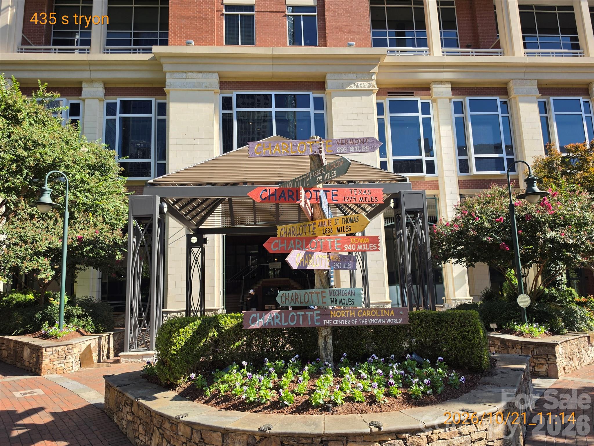 435 Tryon Street
