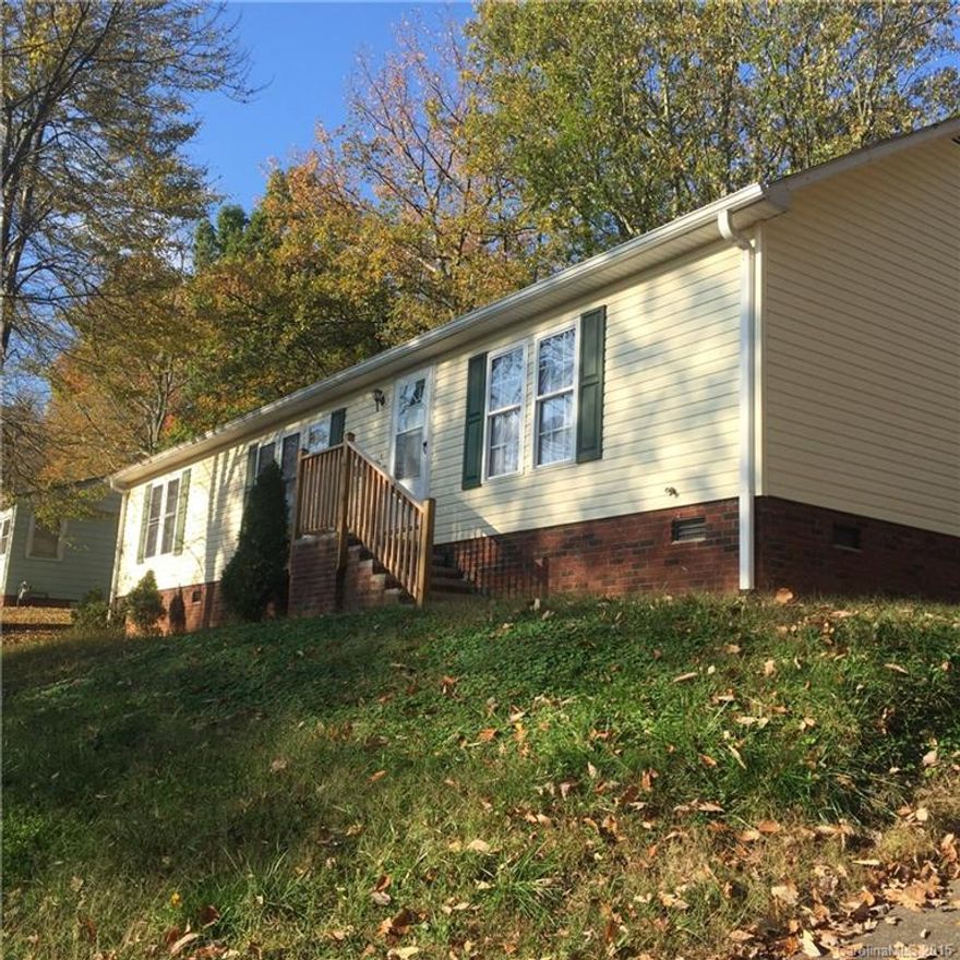 Nice home with 3 bedrooms, 2 baths and over 1,500 square feet. Home is all electric with central air. Lots of cabinets and countertop in the kitchen. Garden tub in master bathroom. Will rent fast, call today to set up a showing!