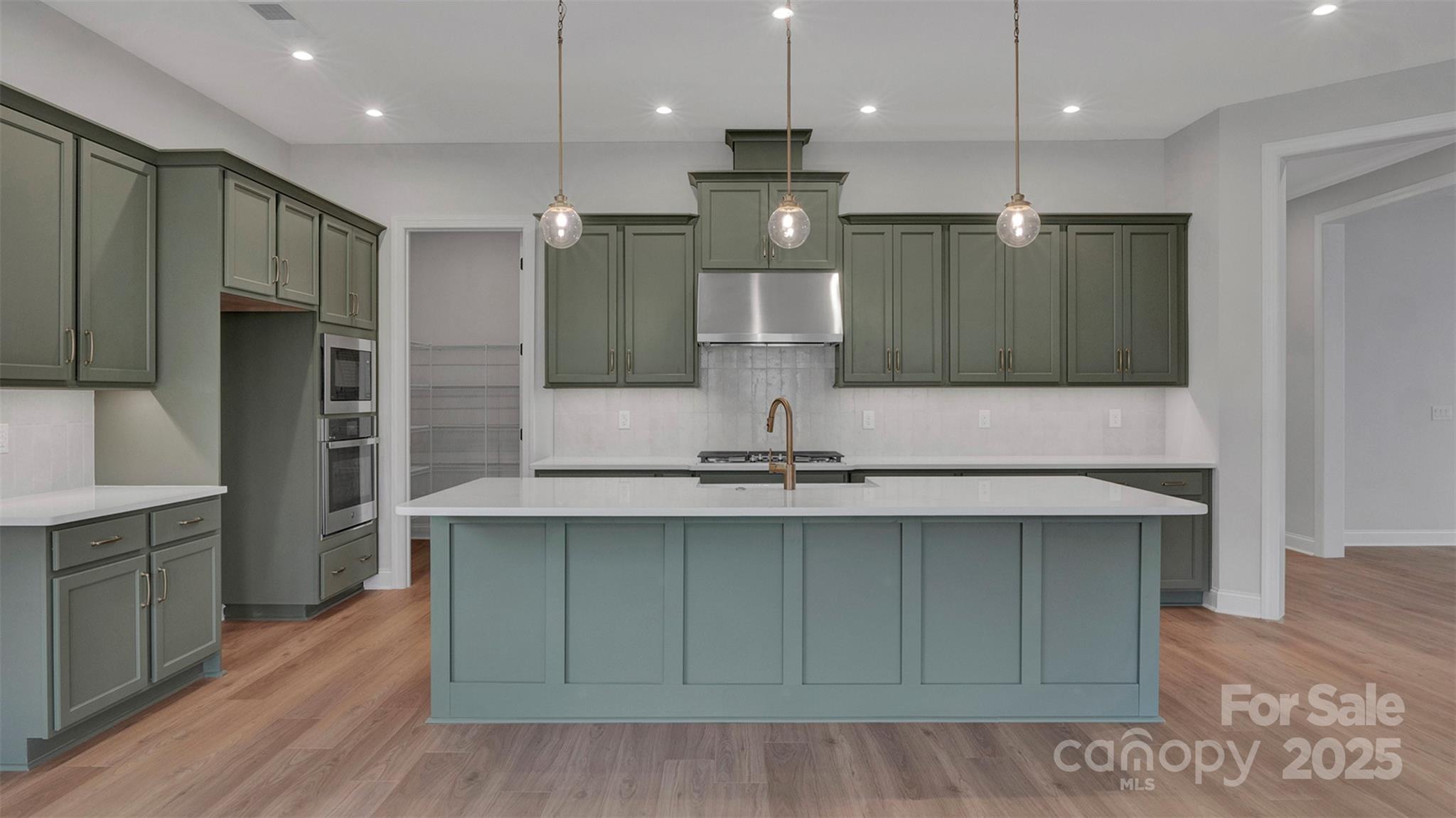 3023 Lake Como Drive