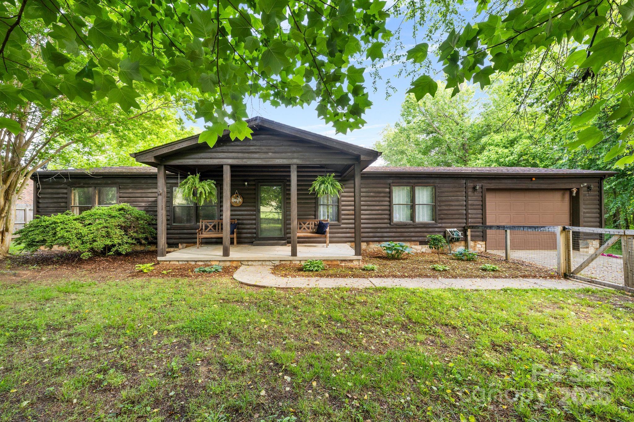 6822 Zelda Drive