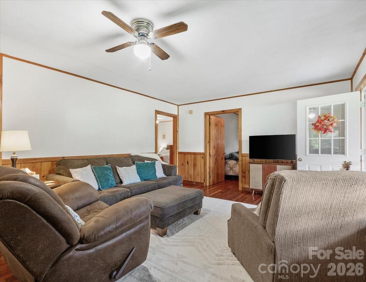 1840 White Oak Road