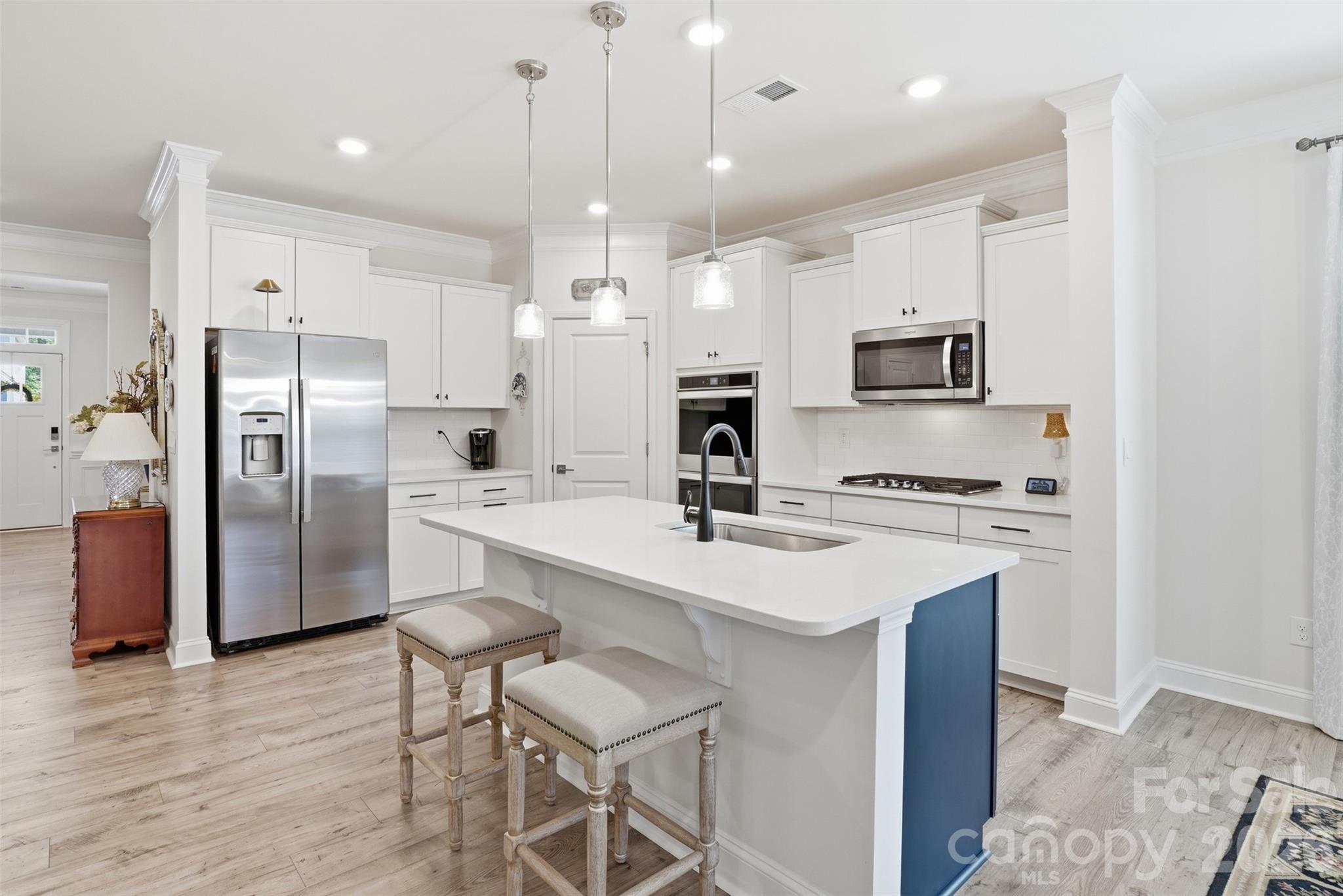 141 Rhuidean Court