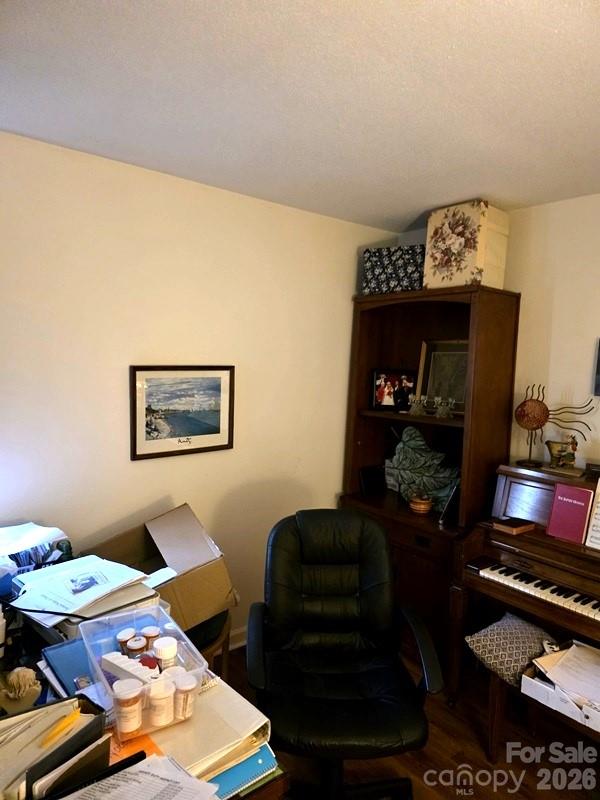 Hunting Country Trails - Residential