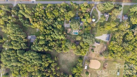 Photo of 10915 Beatties Ford Road, Huntersville, NC 28078 (MLS # 4335577)