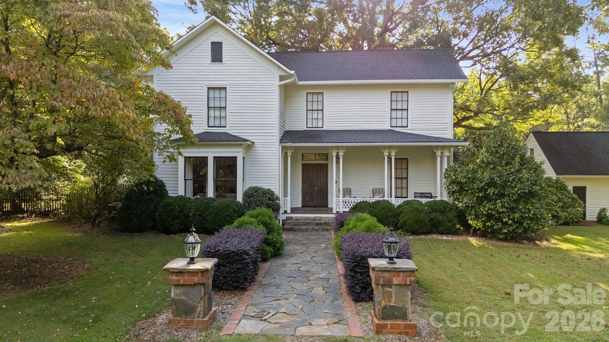 10915 Beatties Ford Road