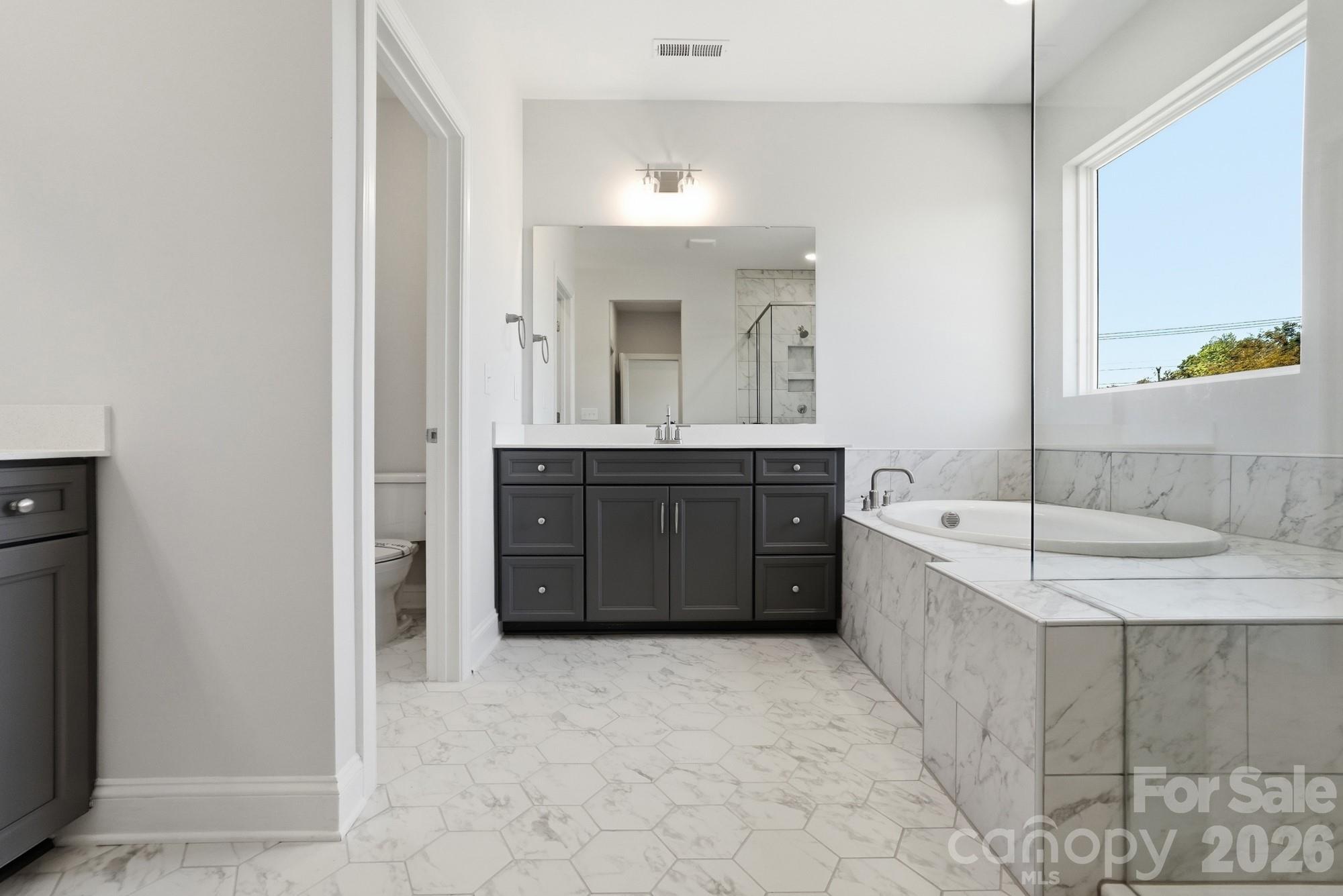 Robinson Oaks - Residential