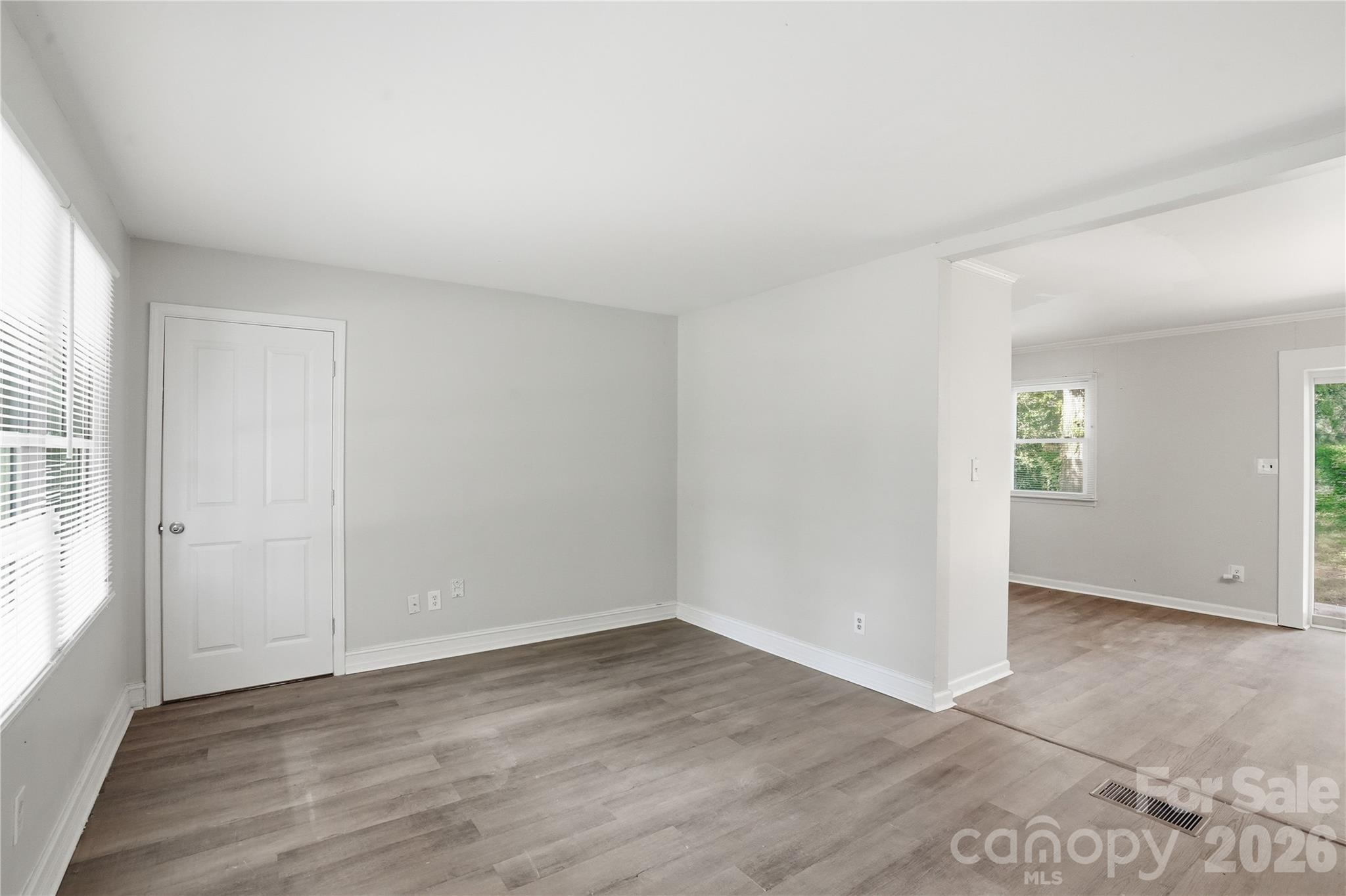 1016 Pondella Drive