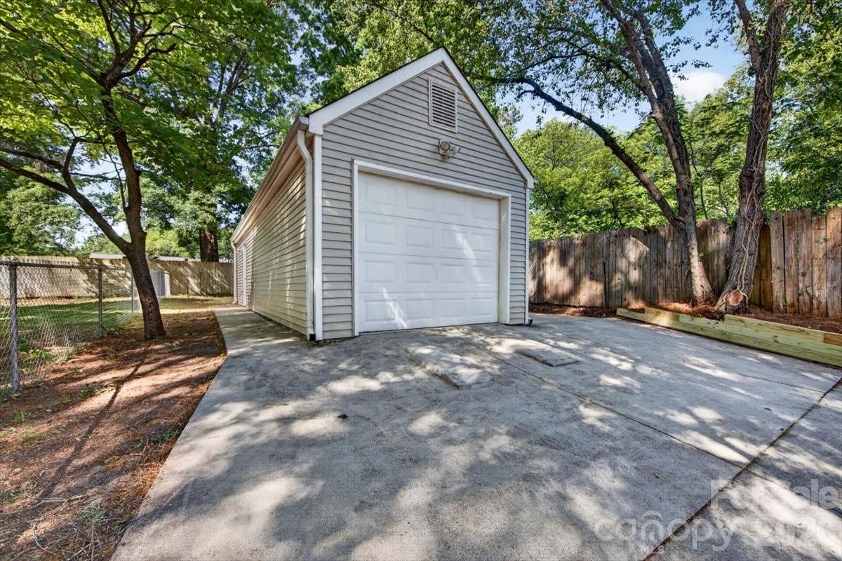 Pine Forest - Residential