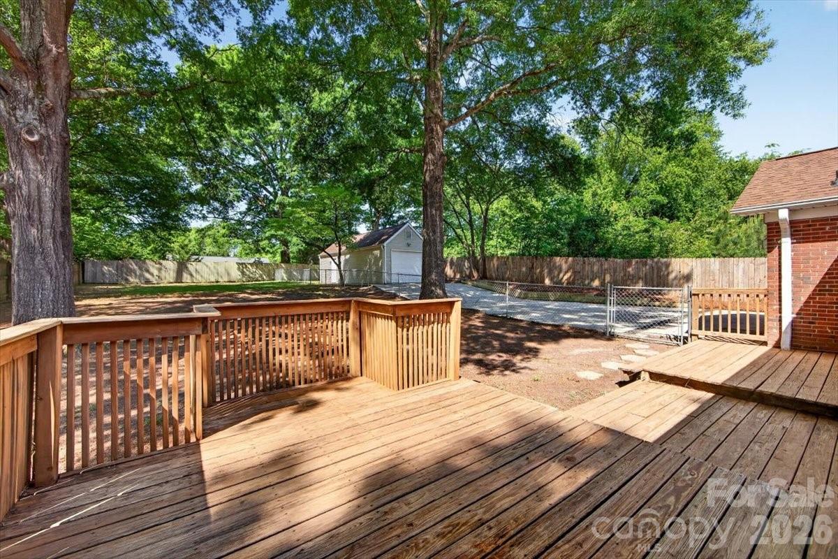 Pine Forest - Residential