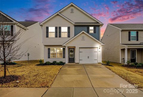 5032 Wolfridge Avenue Charlotte NC 28214