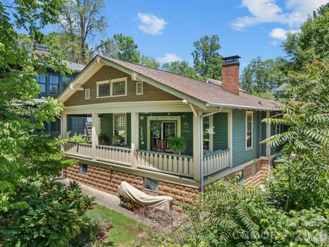 Photo of 26 Unadilla Alley, Asheville, NC 28803 (MLS # 4383328)