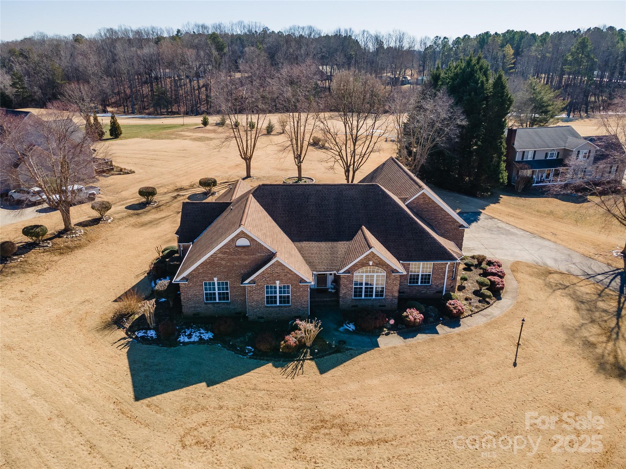 Links O Tryon - Residential