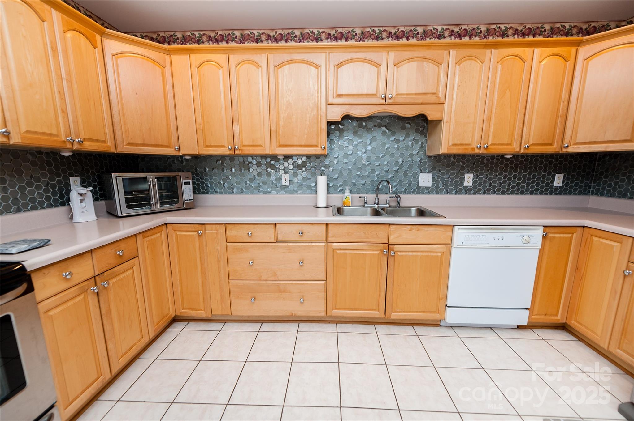 Links O Tryon - Residential