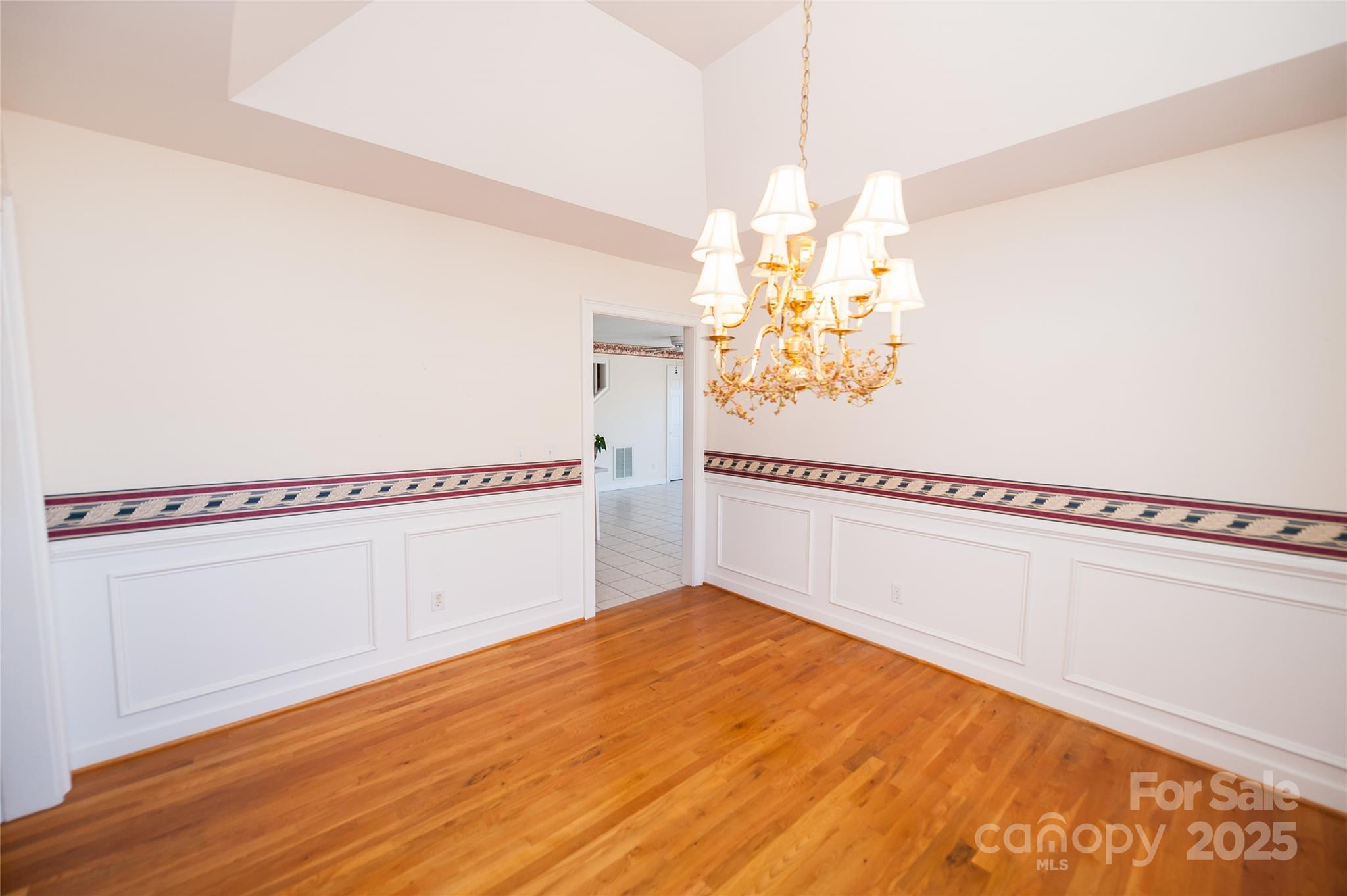 Links O Tryon - Residential