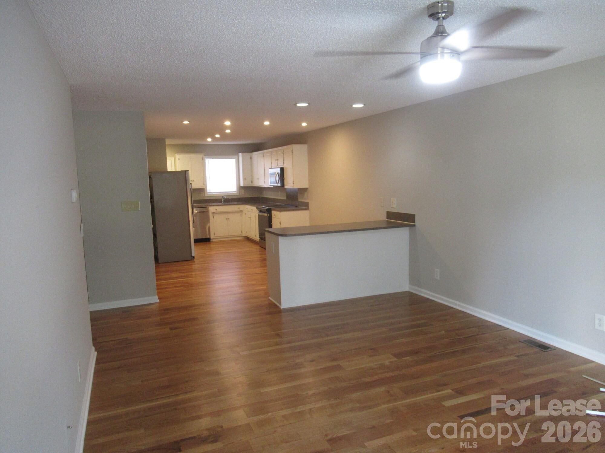 802 Horseshoe Lake Road