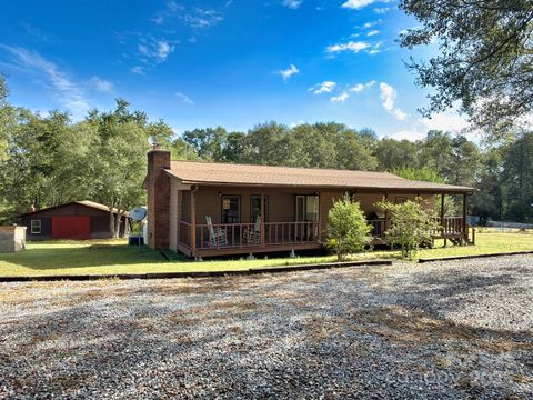 157 Phoenix Way Forest City NC 28043