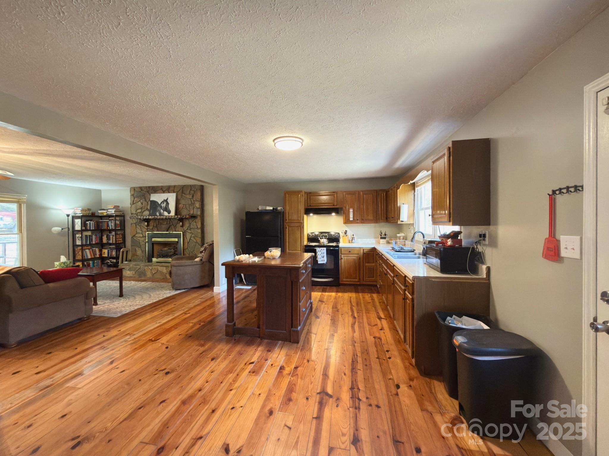 157 Phoenix Way
