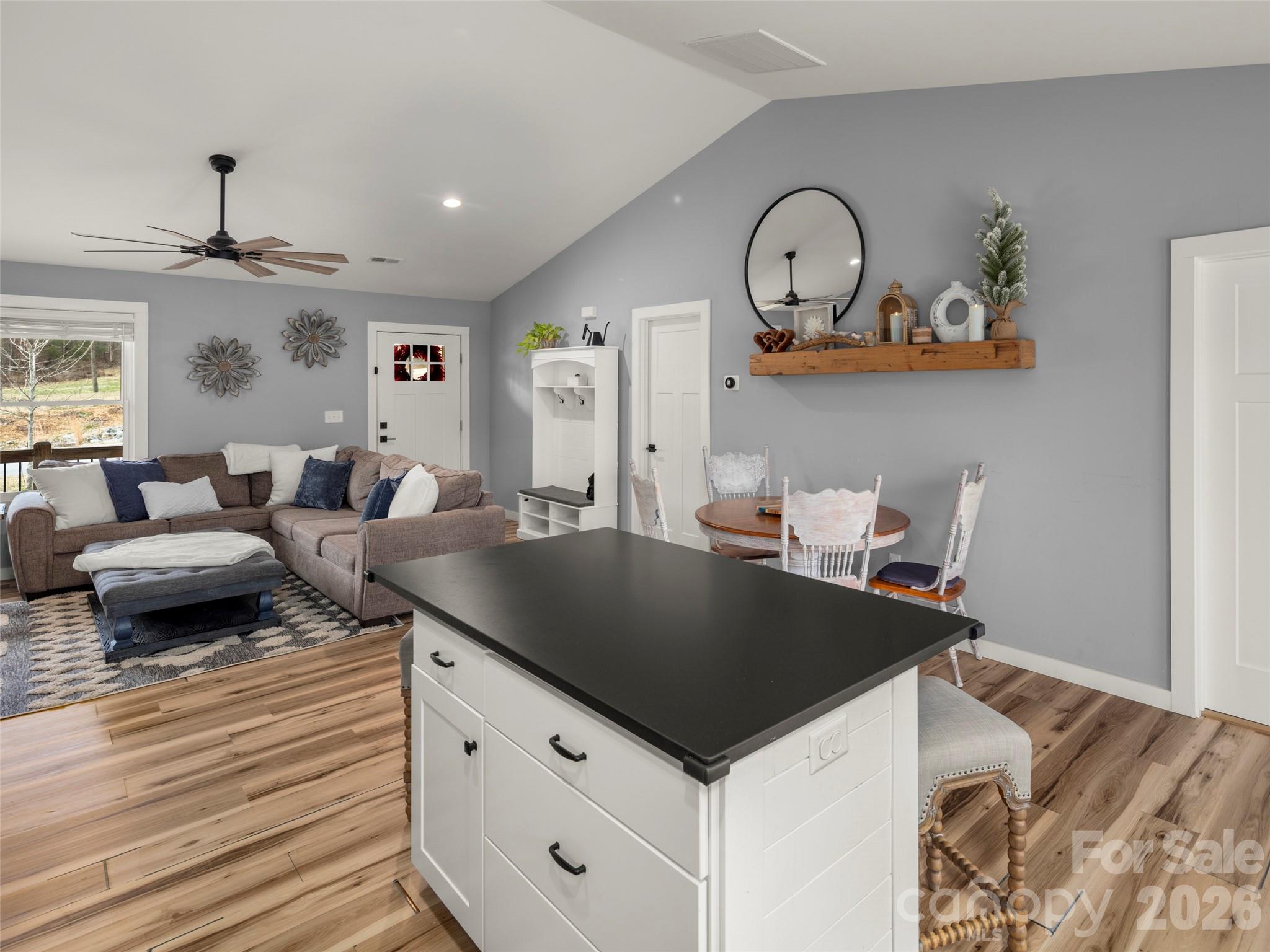 Honeycrisp - Residential