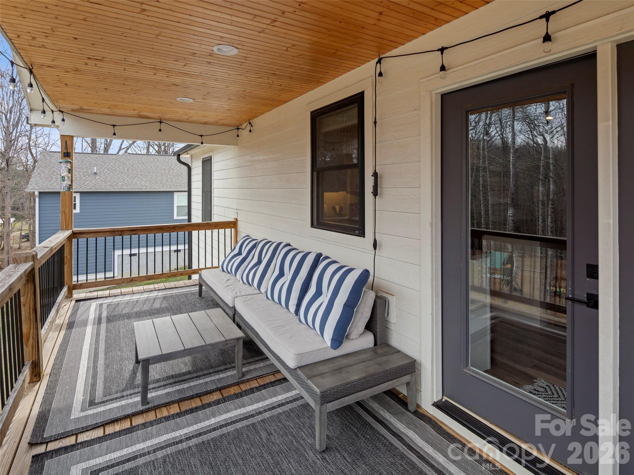 Honeycrisp - Residential