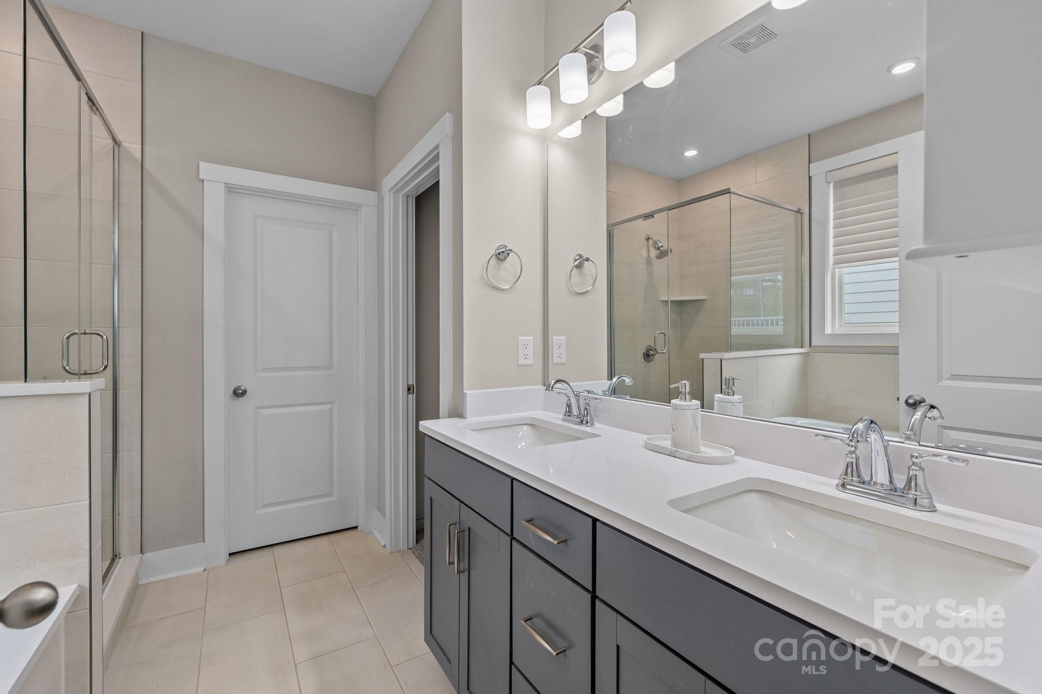 Paddlers Cove - Residential