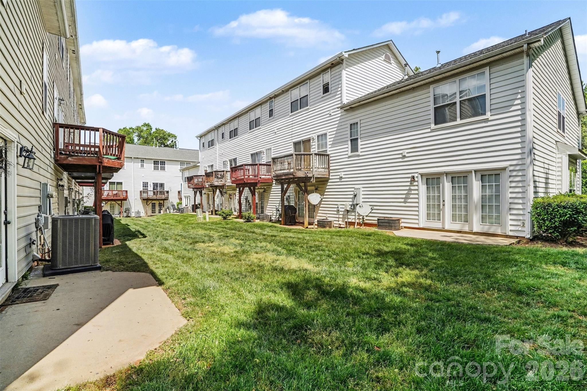 Avalon at Mallard Creek - Residential