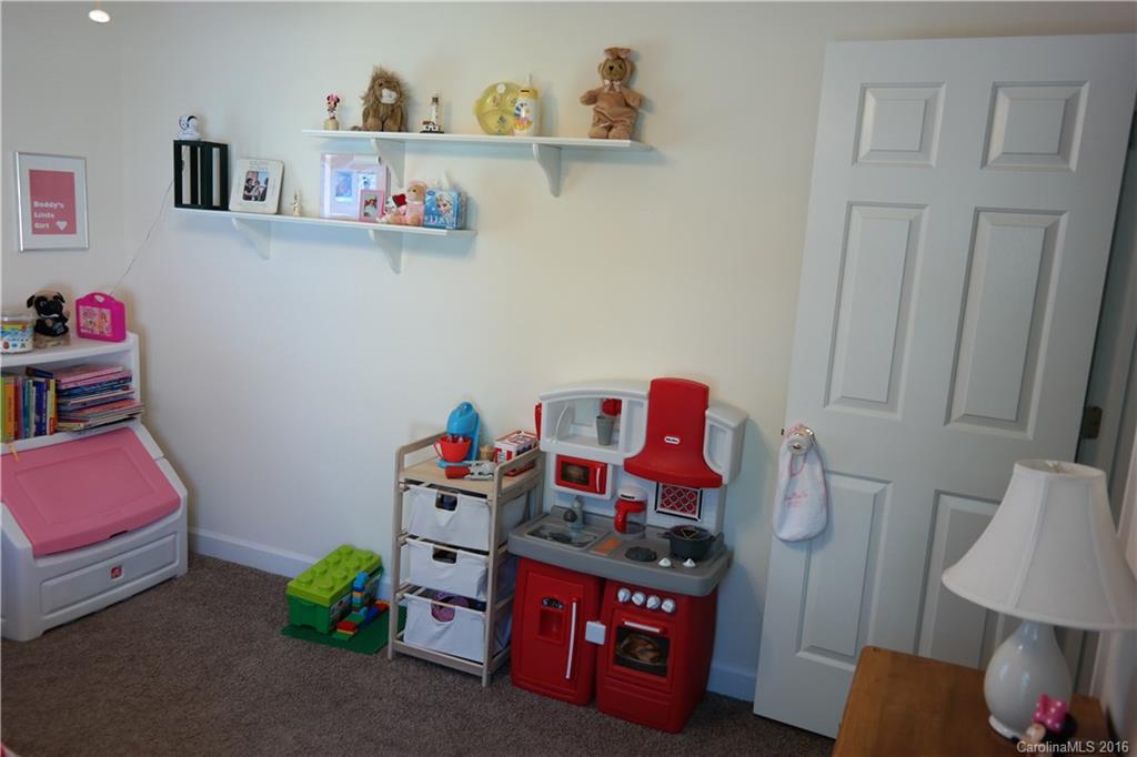 Roberta Farms - Residential