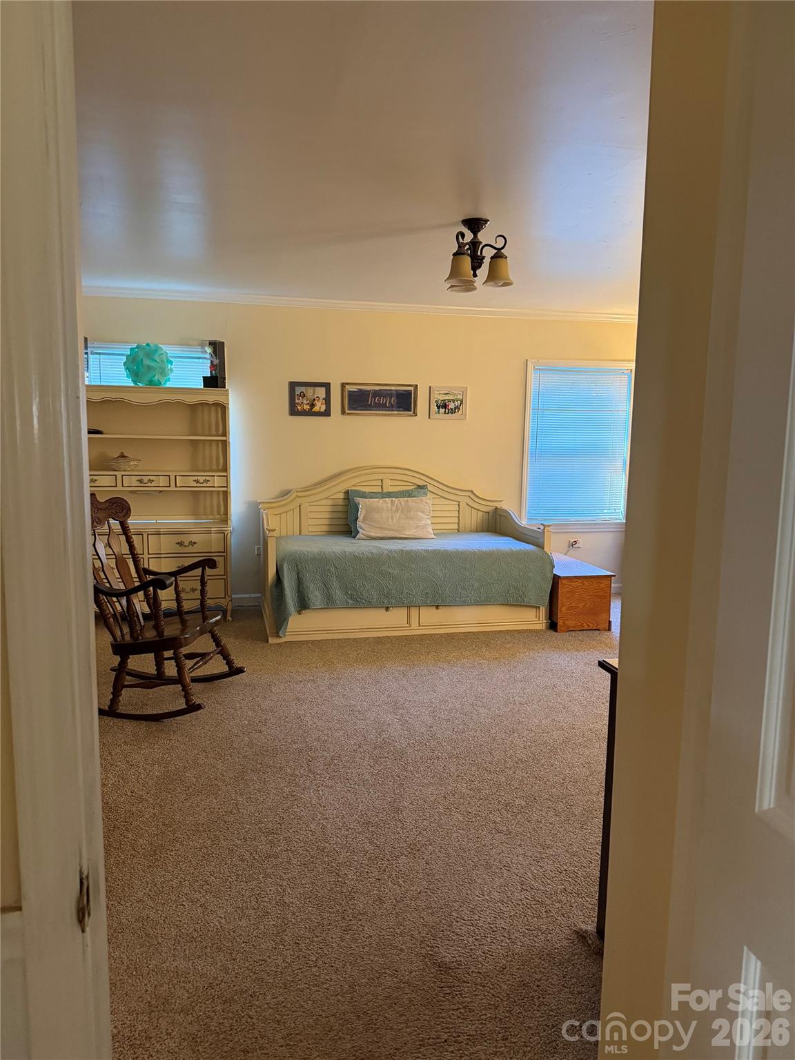 CLAREMONT - Residential