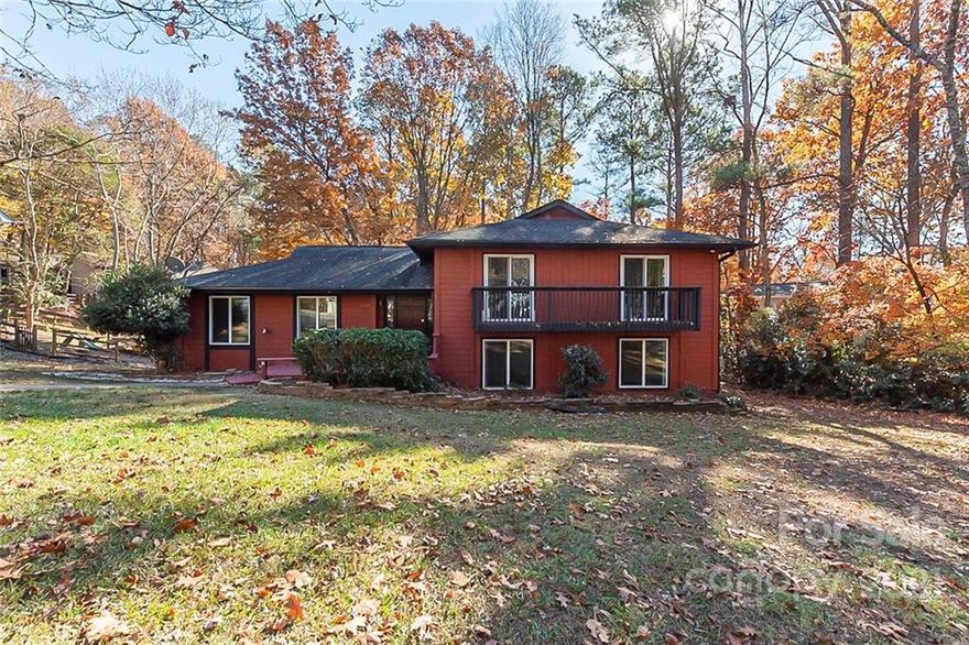 This Fort Mill one-story home offers a patio, and granite countertops.