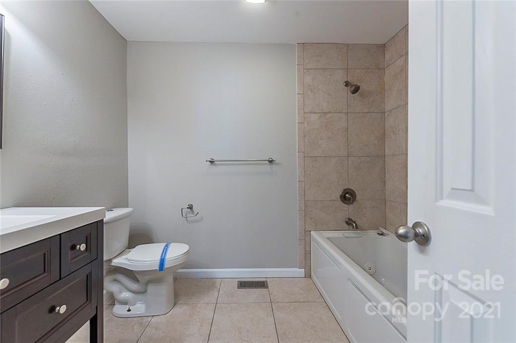 Tega Cay - Residential