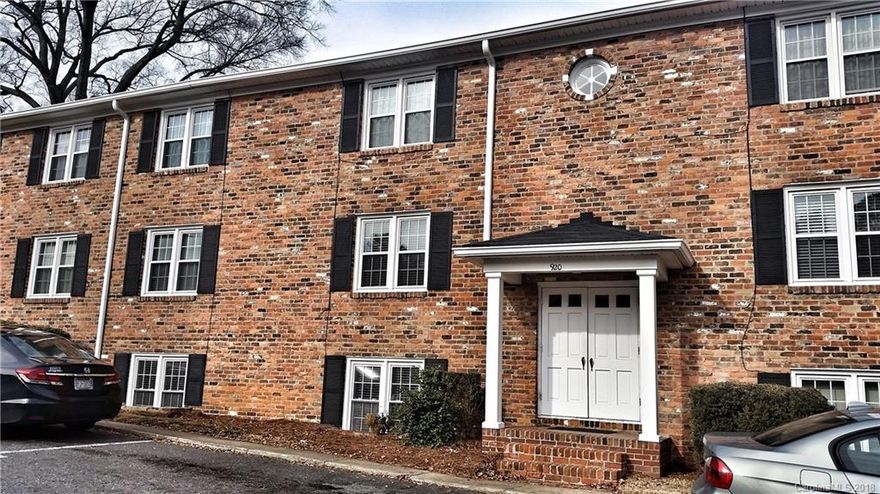 Charming 2 bedroom 1 bath condo in TERRIFIC location!  Cotswold shopping center is a top neighborhood in Charlotte with shops, restaurants, grocery stores, everything you need at your fingertips. 7 Minute commute to Novant/Presbyterian Hospital, 10 minute commute to Uptown.  Great school district.  Condo has been completely renovated, new paint throughout, new countertops, sinks, lights, fixtures, ceiling fans, and blinds.  Showings begin February 9th.