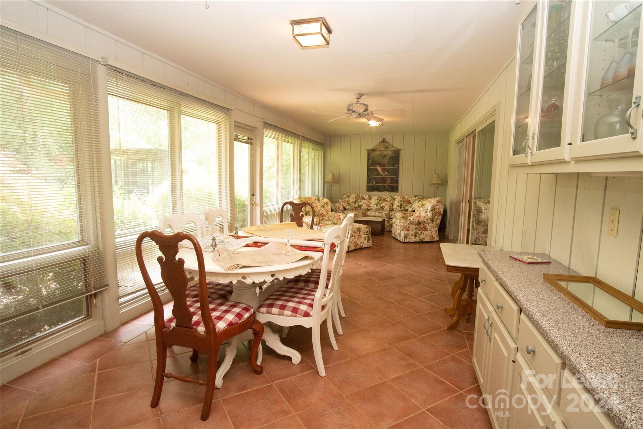 Red Fox - Residential Lease