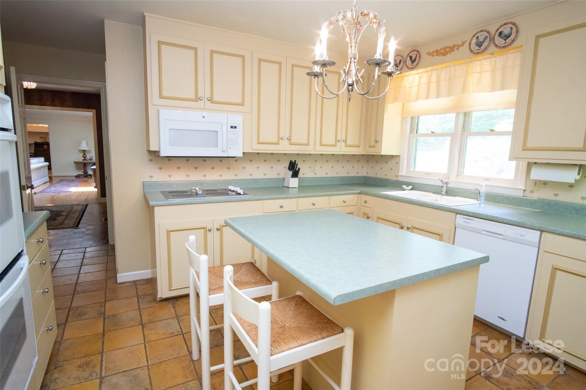 Red Fox - Residential Lease