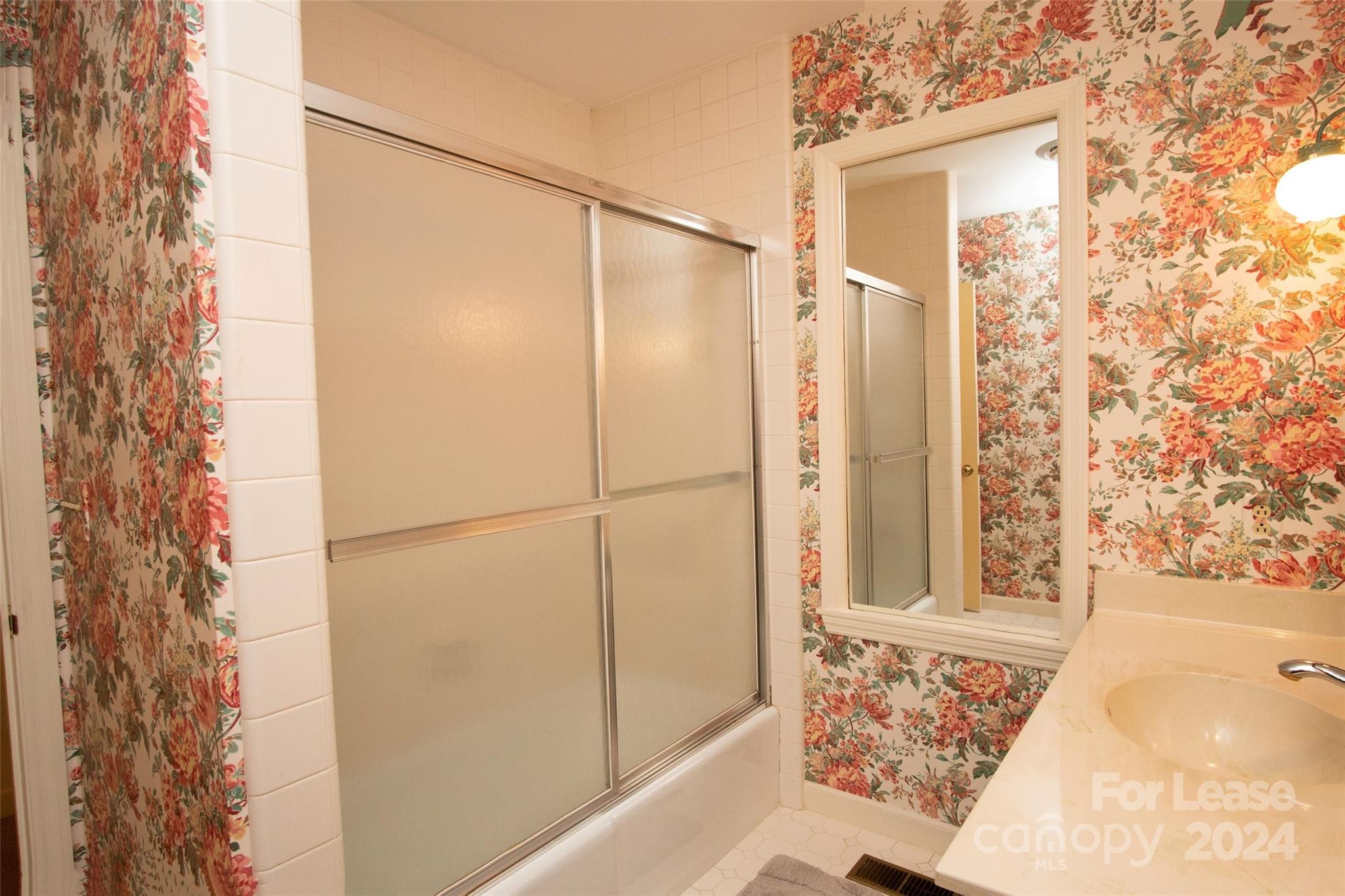 Red Fox - Residential Lease