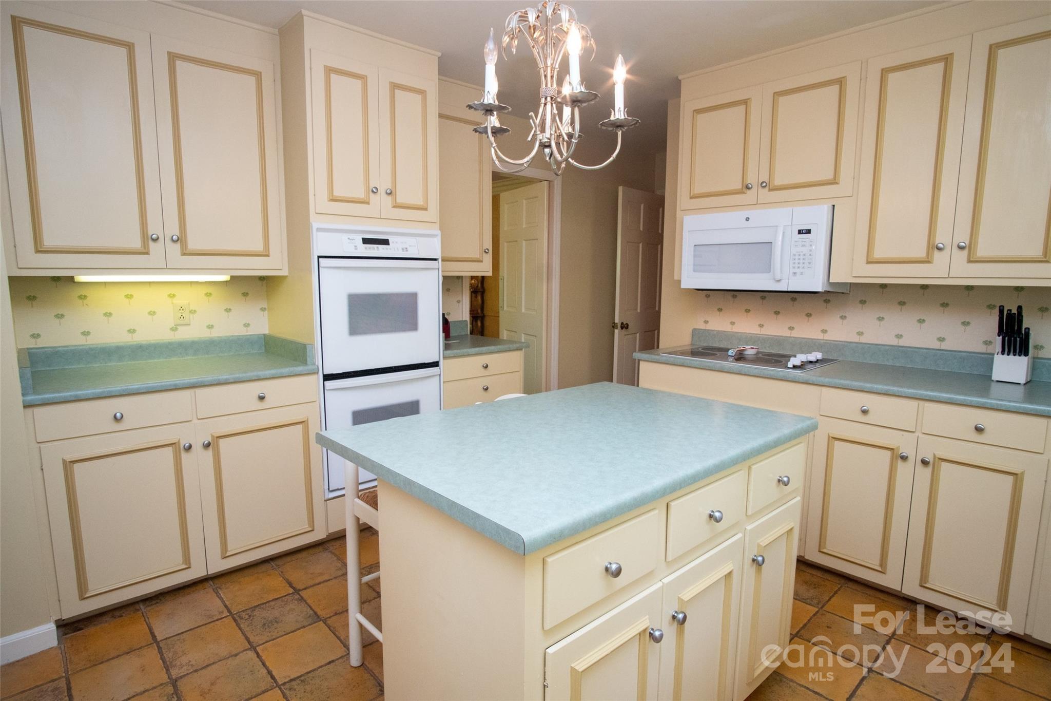 Red Fox - Residential Lease