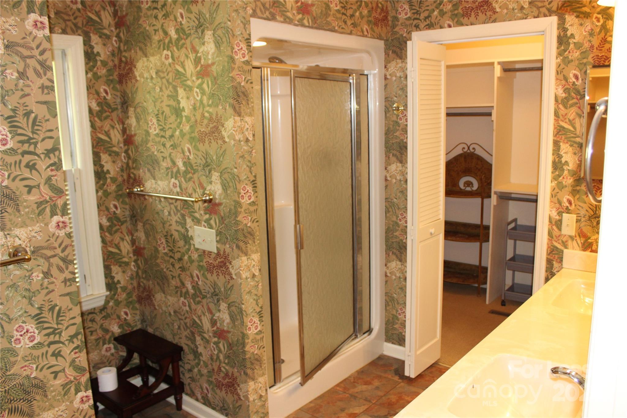 Red Fox - Residential Lease